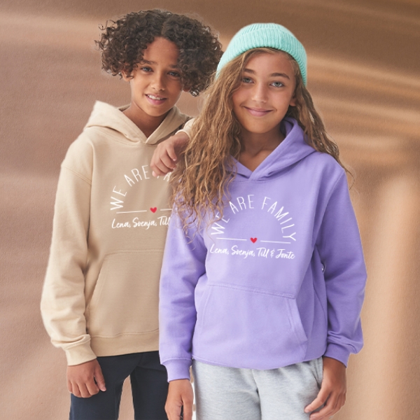 We are Family Kids Hoodie Zweifallsreich